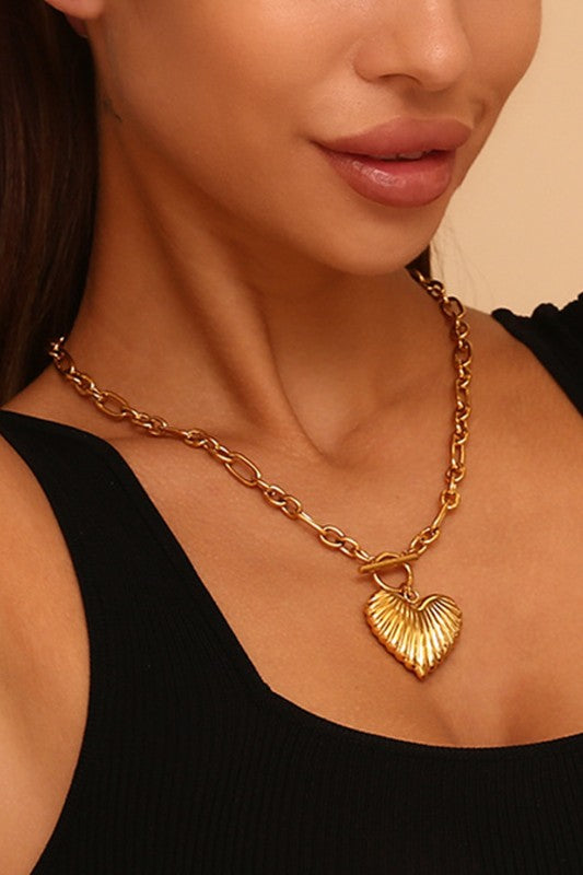 Puff Heart Flutted Necklace
